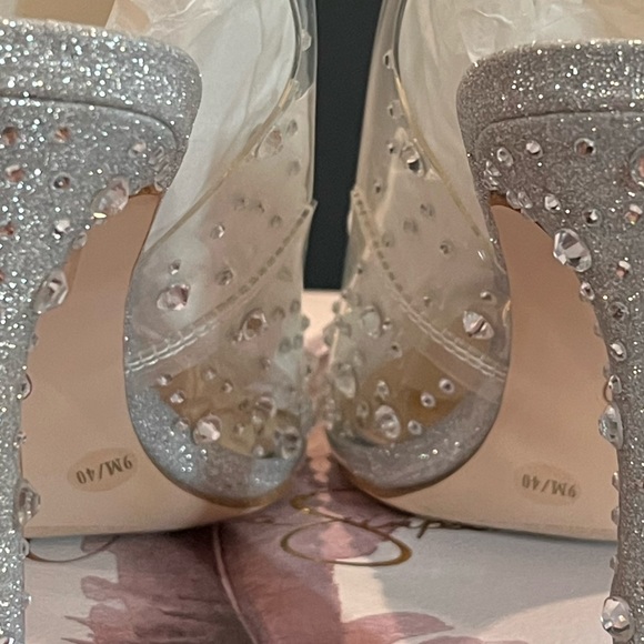 Jessica Simpson size 9 heel - Picture 4 of 12